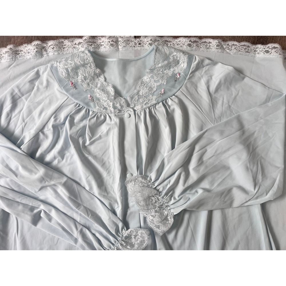 Vintage Shadowline Long Nightgown baby blue button front lace neck‎ robe size M